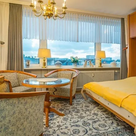 In With Parking Nyaraló *